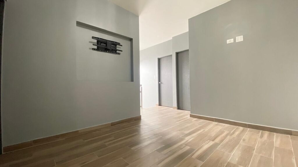 WhatsApp Image 2025-09-24 at 4.08.38 PM (1)