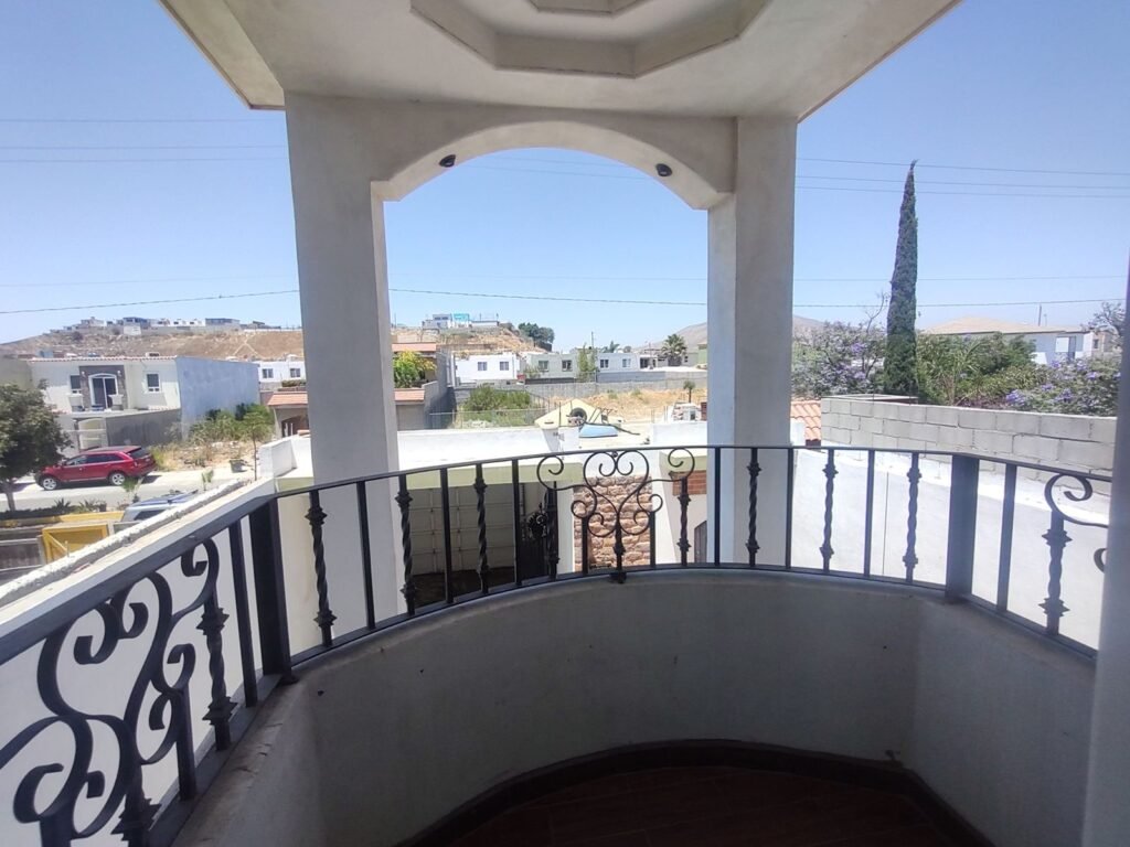 WhatsApp Image 2025-11-13 at 3.33.43 PM (4)